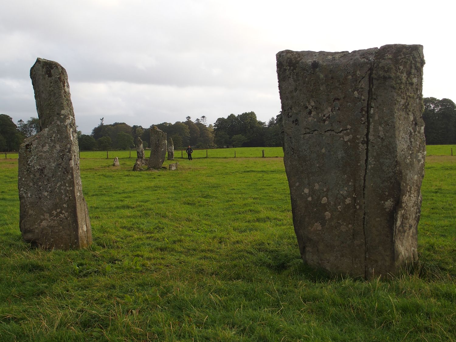 Stonehenge-szerû állókövek