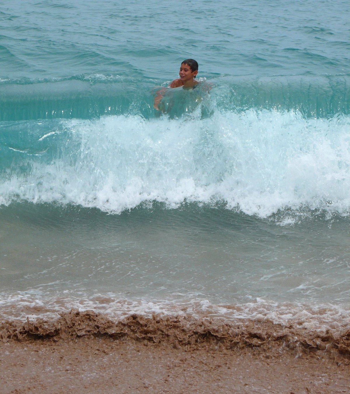 Guadeloupe strand átbukó hullámok