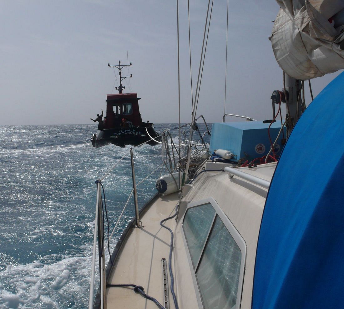 Port Szudan pilothajo megment minket